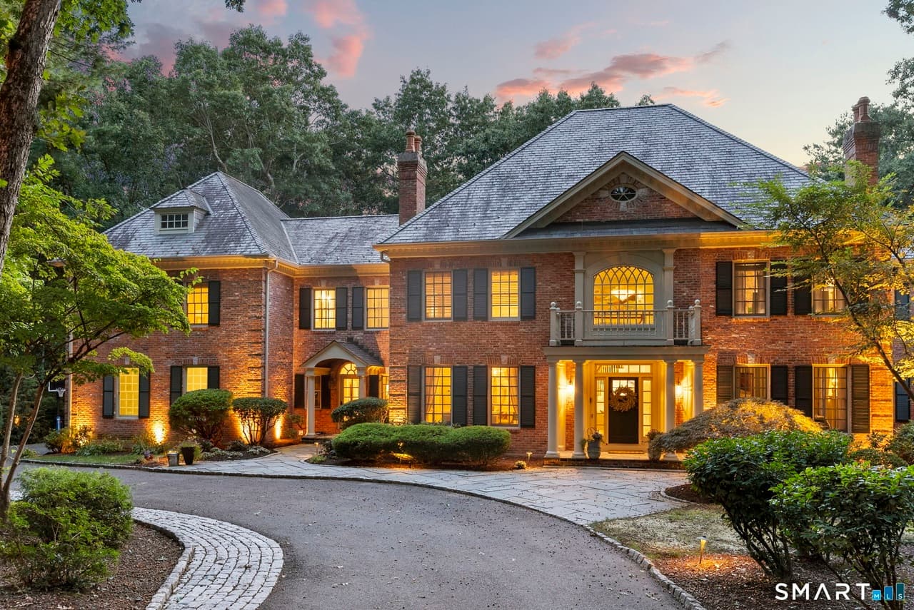 7 Farnham Way